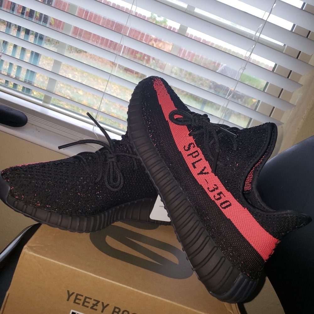Yeezy 350 v2 infrared